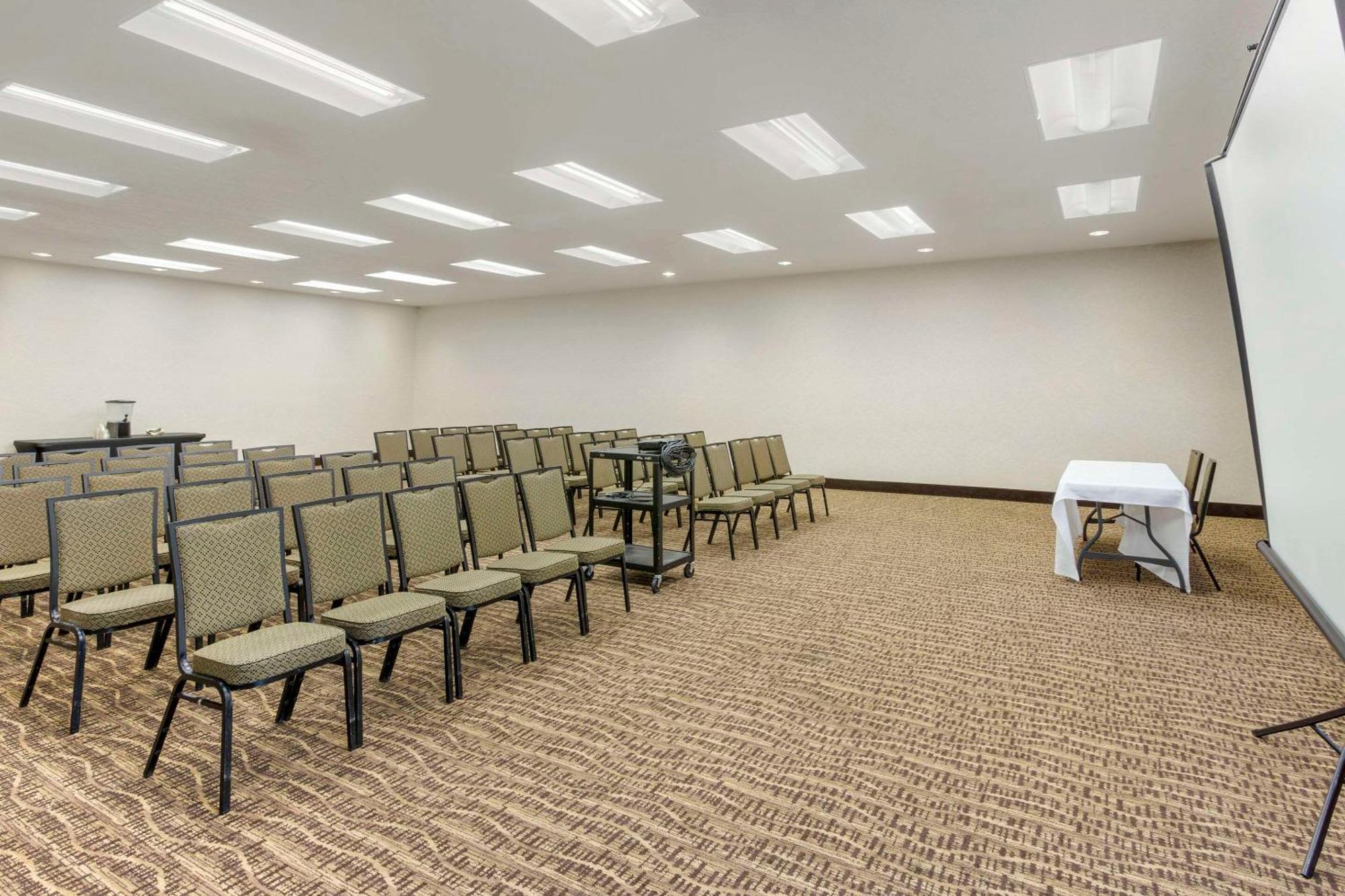 Comfort Suites Ogden Conference Center Extérieur photo