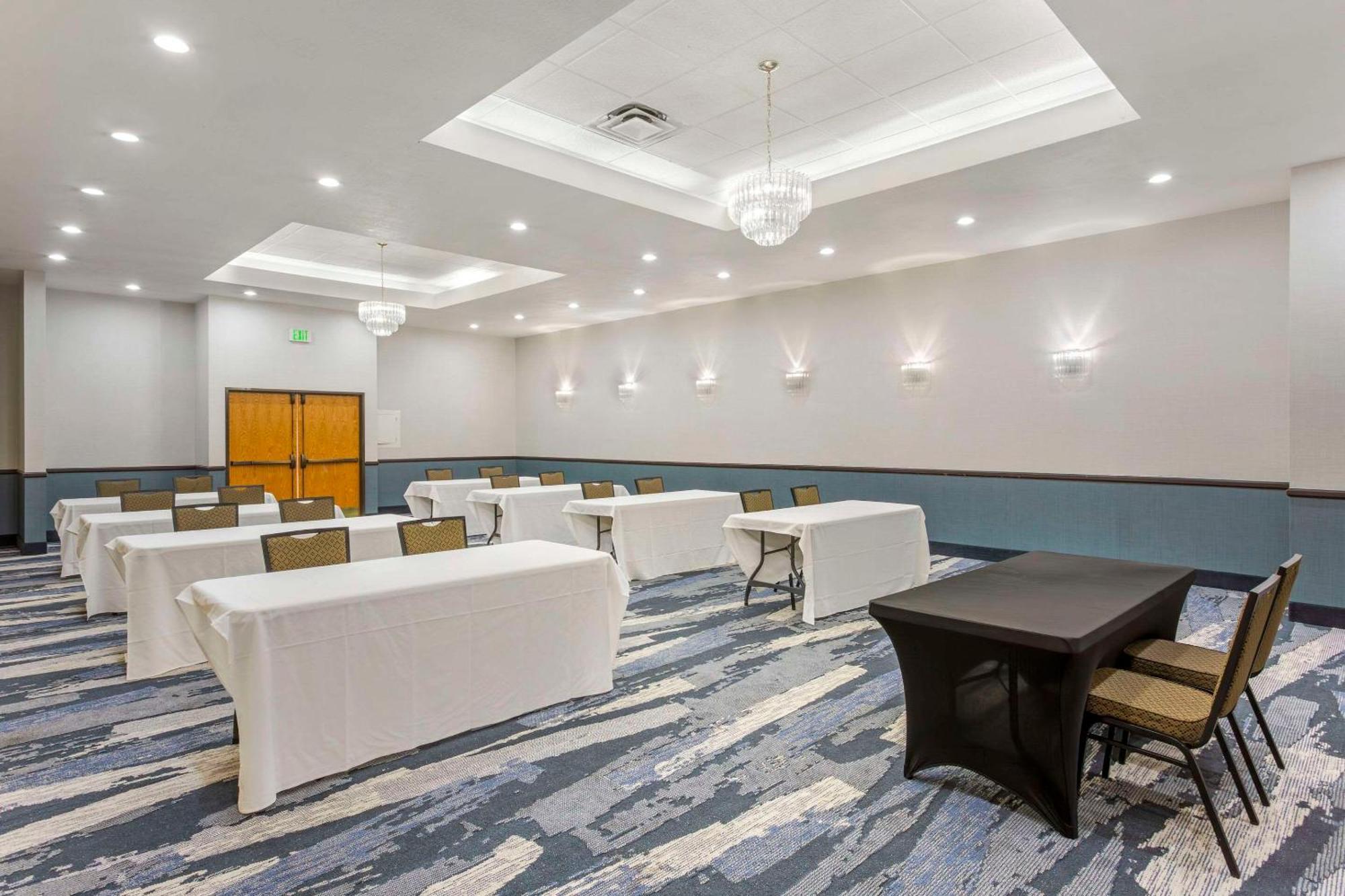 Comfort Suites Ogden Conference Center Extérieur photo